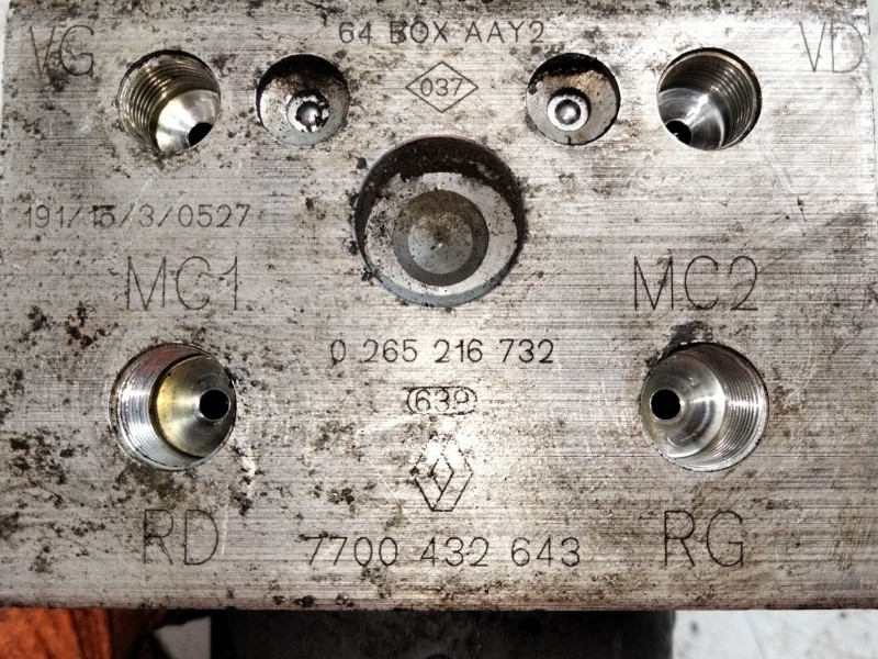 Recambio de abs para renault megane i scenic (ja0) 1.9 dt alize referencia OEM IAM 7700432643 0265432643 