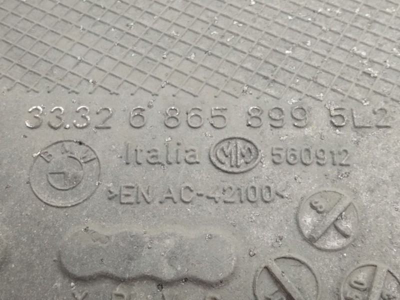 Recambio de brazo suspension inferior trasero izquierdo para bmw serie 5 lim. (f10) 520d referencia OEM IAM 6865899  