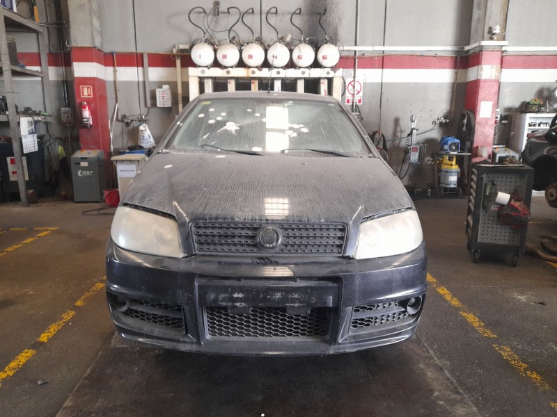 fiat punto berlina (188) del año 2004