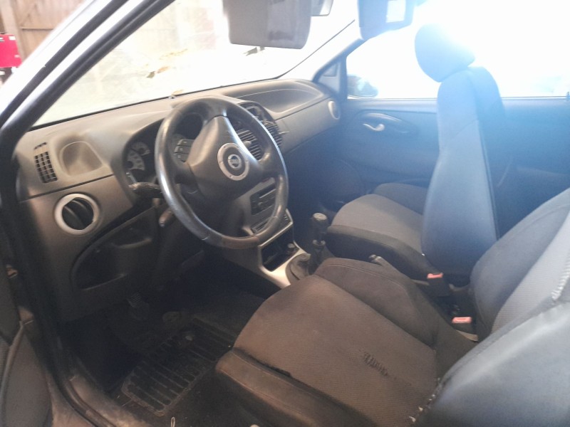 fiat punto berlina (188) del año 2004