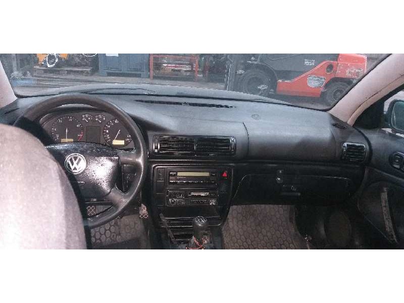 volkswagen passat berlina (3b2) del año 1997