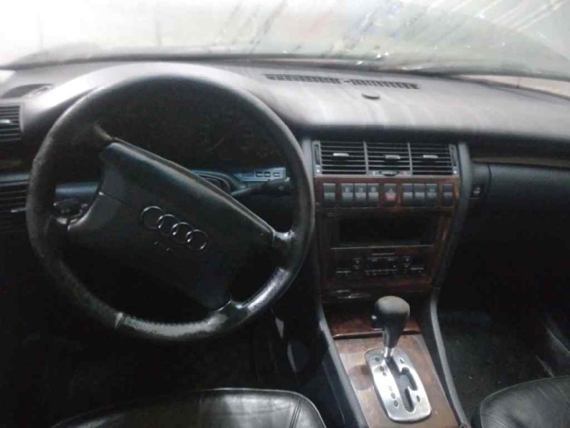 audi a8 (d2) del año 1996