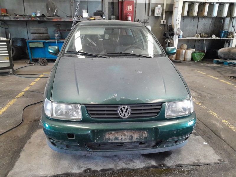 volkswagen polo berlina (6n1) del año 1999