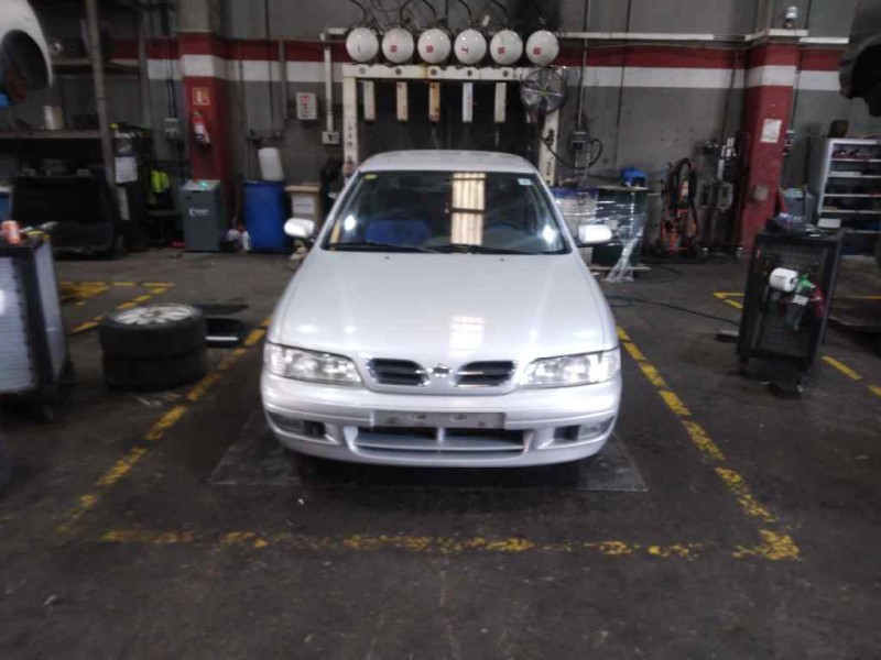 nissan primera berlina (p11) del año 1998