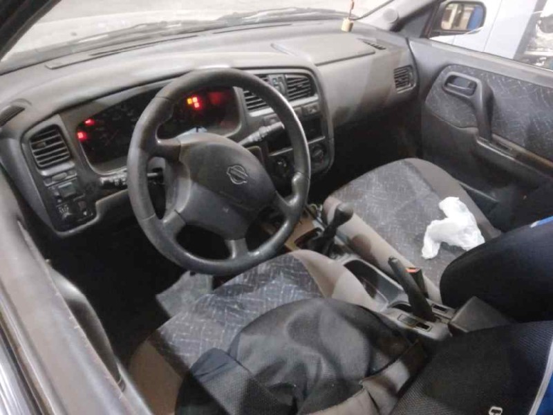 nissan primera berlina (p11) del año 1998