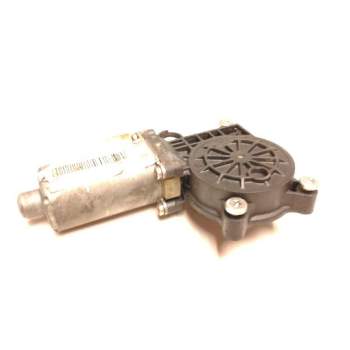 Recambio de motor elevalunas delantero izquierdo para bmw serie 3 touring (e46) 320d referencia OEM IAM 0130821717  