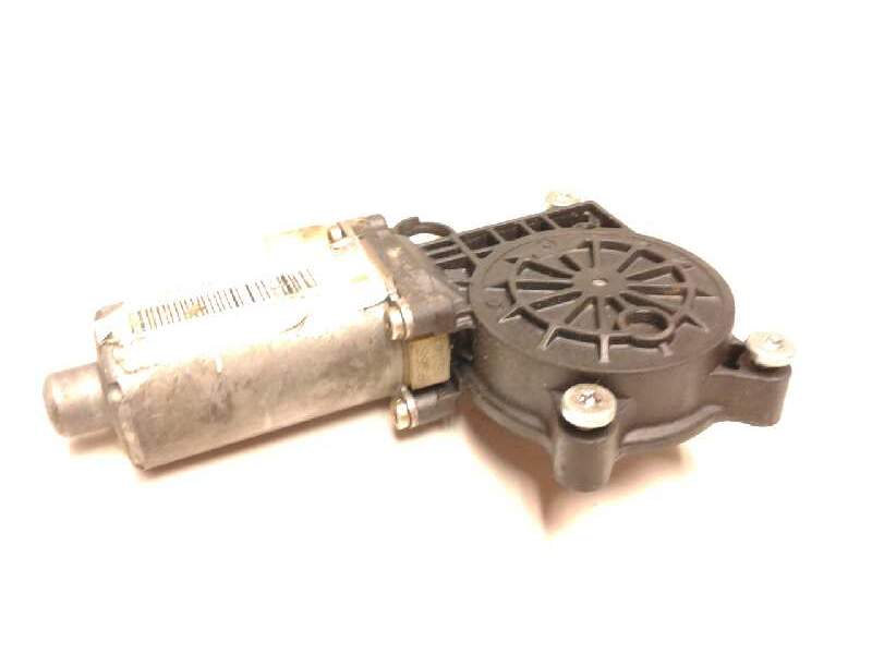 Recambio de motor elevalunas delantero izquierdo para bmw serie 3 touring (e46) 320d referencia OEM IAM 0130821717  