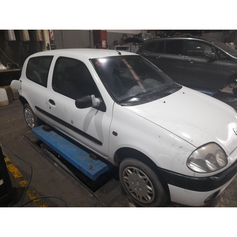 renault clio ii (bb_, cb_) del año 2001