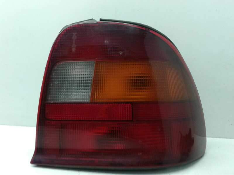 Recambio de piloto trasero derecho para mg serie 600 (rh) 620 sdi referencia OEM IAM XFB100920 12345631 