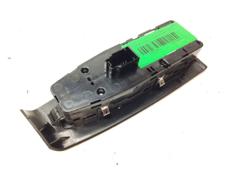 Recambio de mando elevalunas delantero izquierdo para bmw serie 2 gran tourer (f46) referencia OEM IAM 936211601  