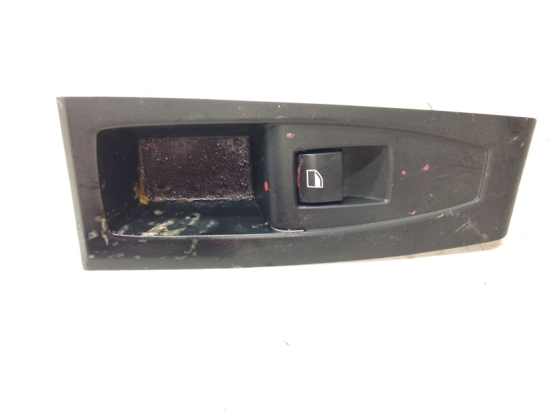 Recambio de mando elevalunas trasero izquierdo para bmw serie 2 gran tourer (f46) referencia OEM IAM 920810702  