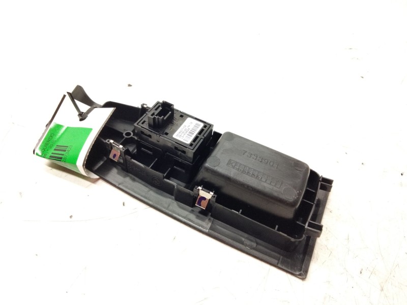Recambio de mando elevalunas trasero izquierdo para bmw serie 2 gran tourer (f46) referencia OEM IAM 920810702  