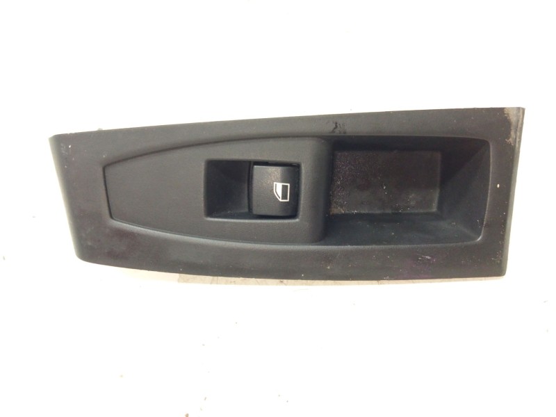 Recambio de mando elevalunas trasero derecho para bmw serie 2 gran tourer (f46) referencia OEM IAM 920810702  