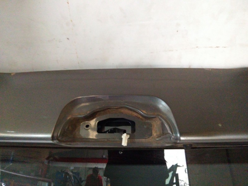 Recambio de porton trasero para nissan juke (f15) 1.6 16v referencia OEM IAM   