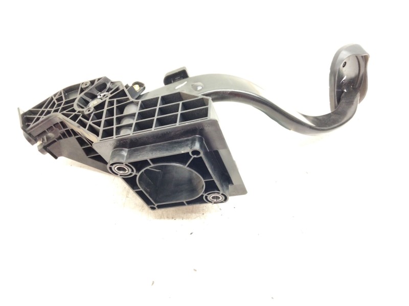 Recambio de pedal freno para bmw serie 2 gran tourer (f46) referencia OEM IAM 68569606  