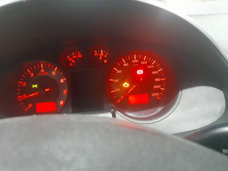 seat ibiza iii (6l1) del año 2003