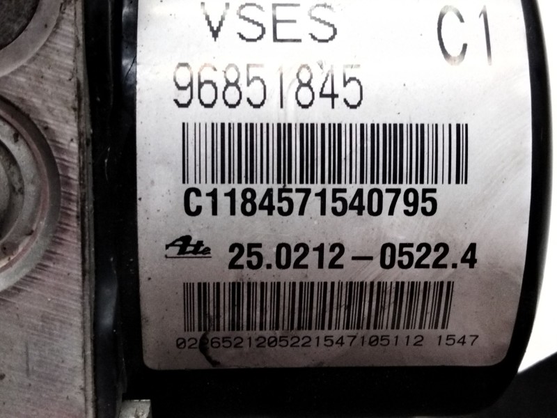 Recambio de cerradura puerta delantera derecha para chevrolet captiva 2.0 vcdi lt referencia OEM IAM 96851845  