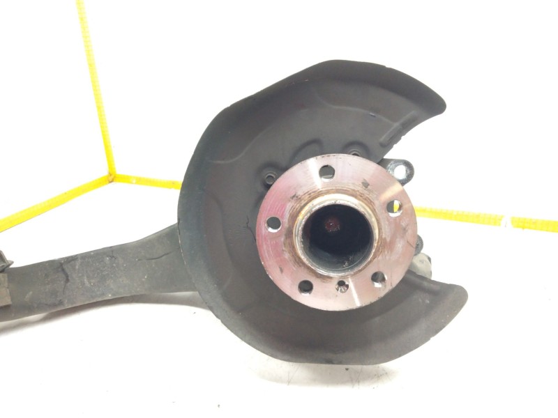 Recambio de mangueta trasera izquierda para bmw serie 2 gran tourer (f46) referencia OEM IAM   