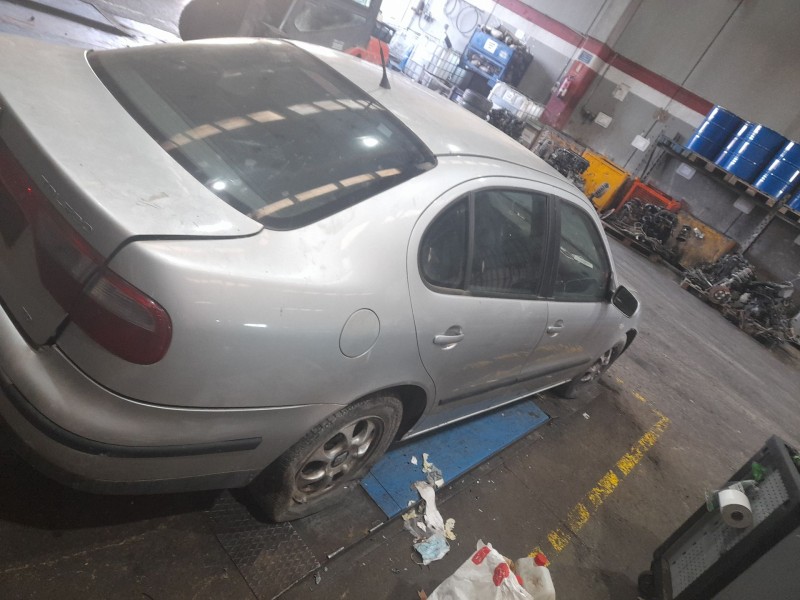 seat toledo ii (1m2) del año 2000