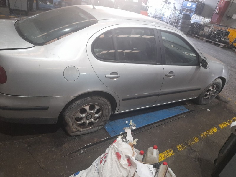 seat toledo ii (1m2) del año 2000