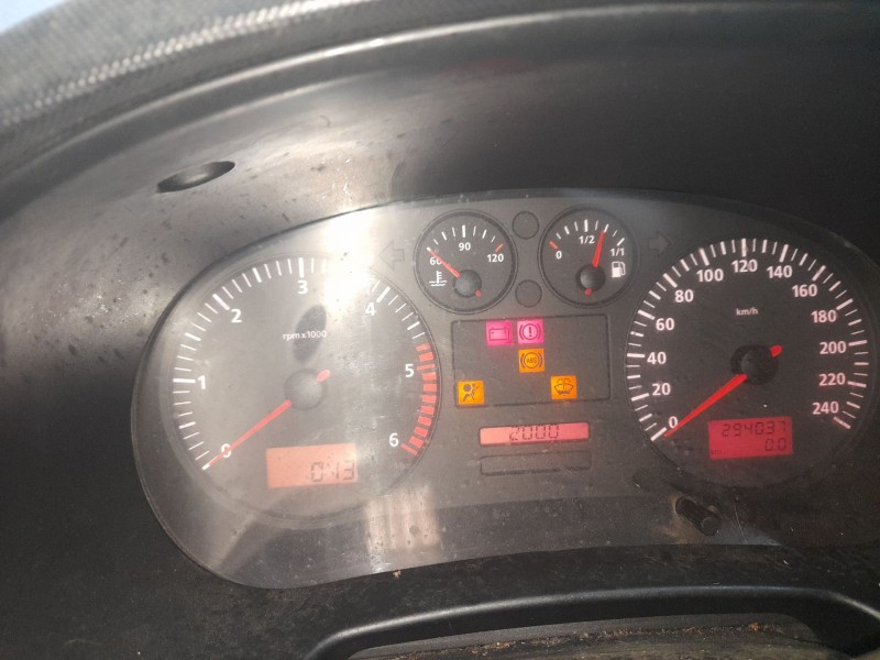seat toledo ii (1m2) del año 2000