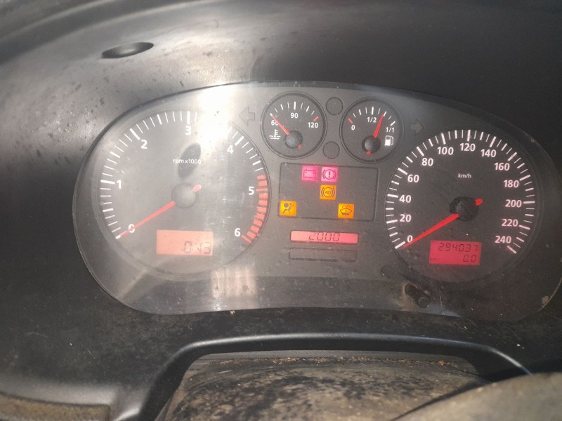 seat toledo ii (1m2) del año 2000