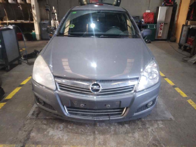 opel astra h berlina del año 2007