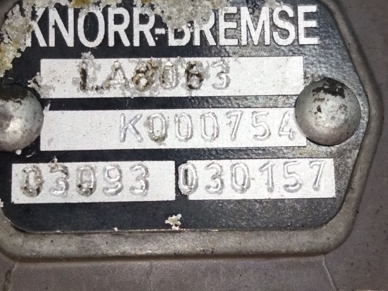 Recambio de filtro secador de aire para renault premium 370 referencia OEM IAM K000754  