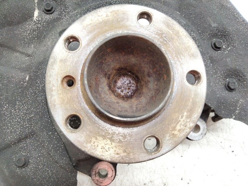 Recambio de mangueta delantera izquierda para bmw serie 5 lim. (f10) 520d referencia OEM IAM   