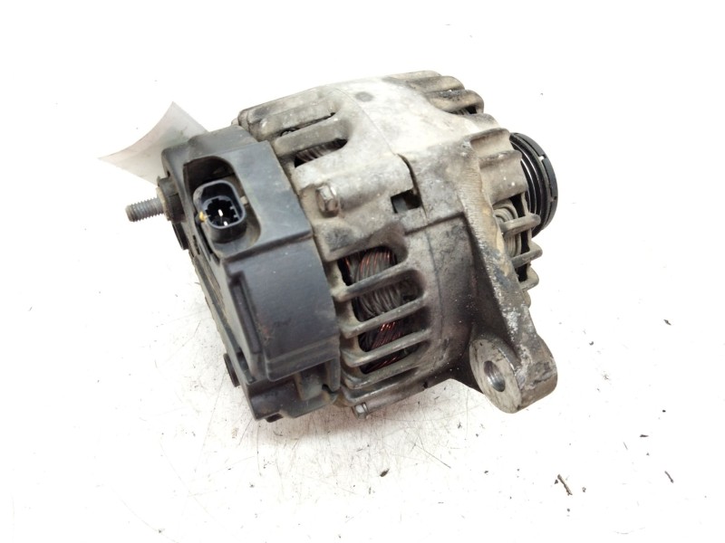 Recambio de alternador para opel insignia a (g09) 2.0 cdti (68) referencia OEM IAM 13502582  