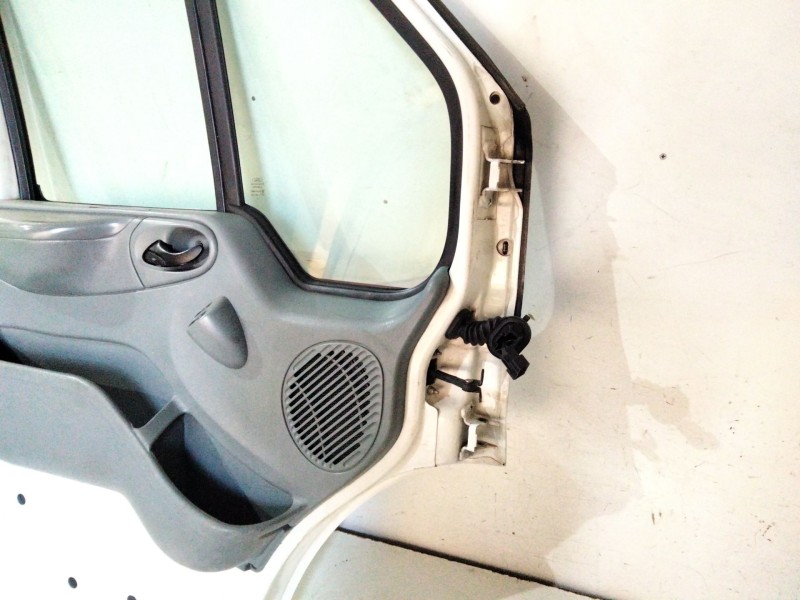 Recambio de puerta delantera izquierda para ford transit caja cerrada ´06 2.2 tdci cat referencia OEM IAM   