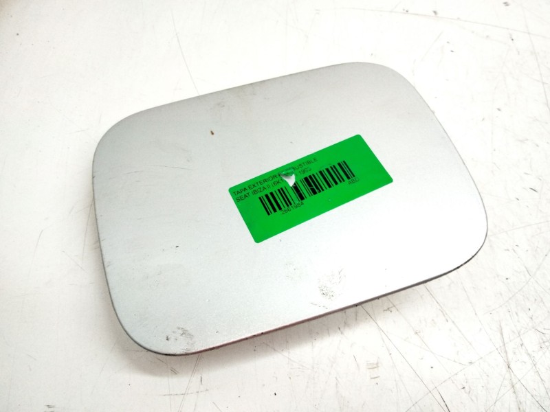 Recambio de tapa exterior combustible para seat ibiza ii (6k1) 1.4 i referencia OEM IAM 6K6010213C  