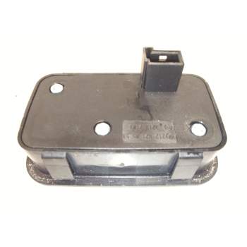 Recambio de pulsador maletero para mercedes-benz gla (h247) gla 200 (247.787) referencia OEM IAM 2128210551  