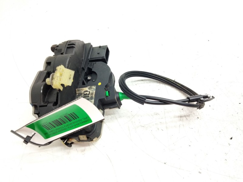 Recambio de cerradura puerta trasera derecha para opel insignia sports tourer cosmo referencia OEM IAM 13503808  