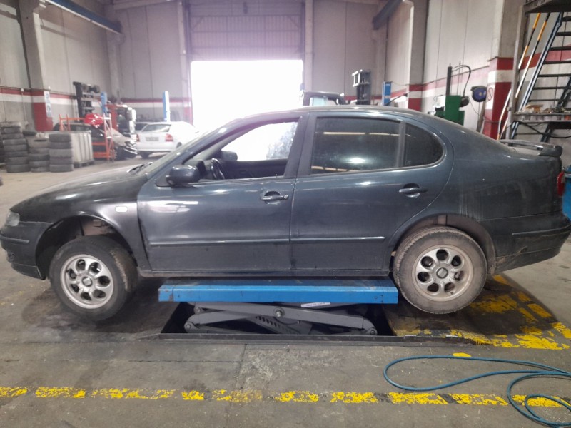 seat toledo ii (1m2) del año 2002