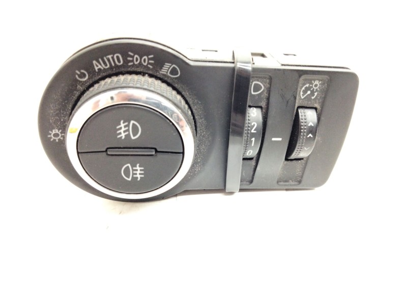 Recambio de mando luces para opel insignia sports tourer cosmo referencia OEM IAM 13268702  