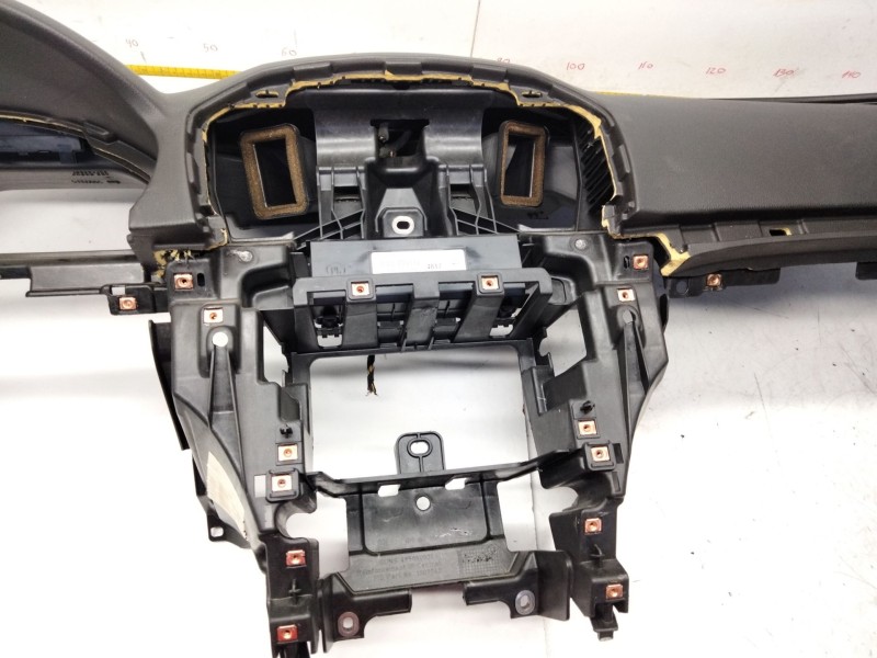 Recambio de salpicadero para opel insignia sports tourer cosmo referencia OEM IAM 13275639  