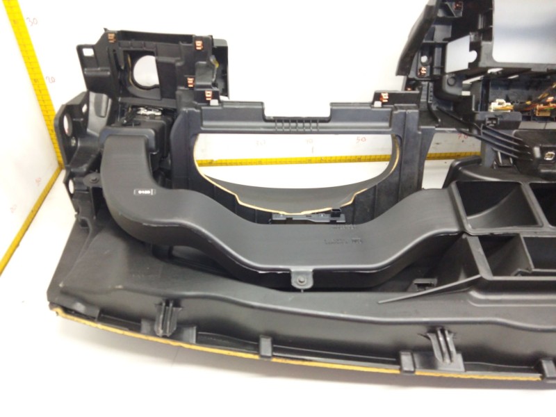 Recambio de salpicadero para opel insignia sports tourer cosmo referencia OEM IAM 13275639  