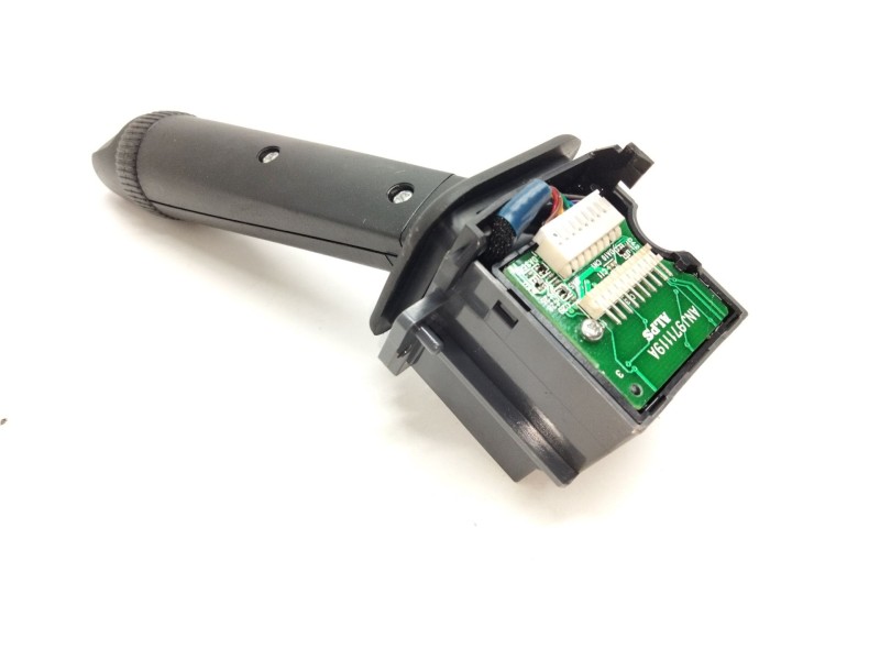 Recambio de mando limpia para volvo s60 berlina 2.4 diesel cat referencia OEM IAM 3096740  