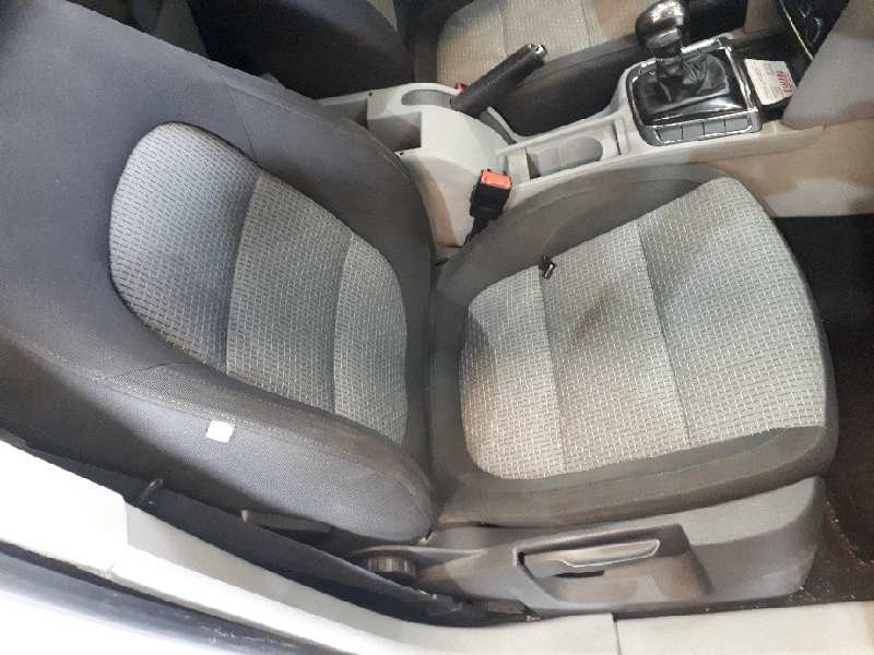 skoda superb combi (3t5) del año 2009