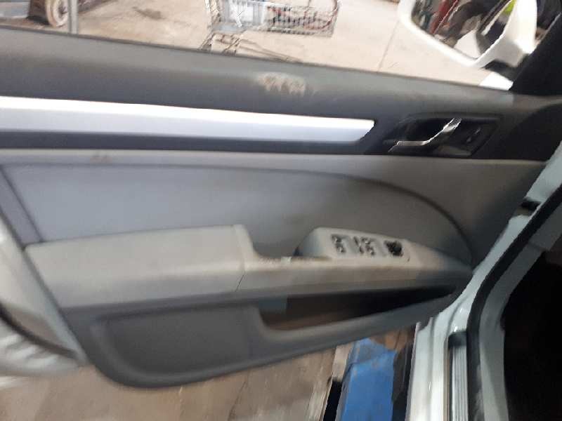 skoda superb combi (3t5) del año 2009