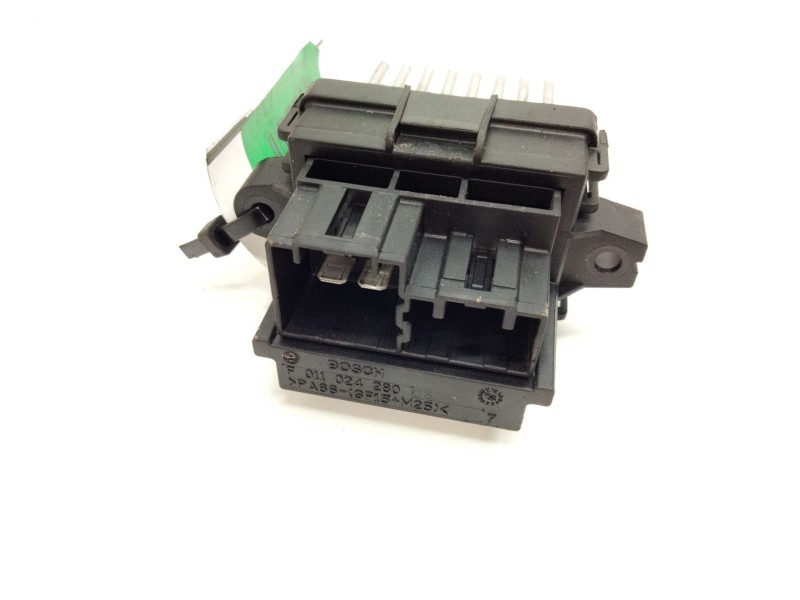 Recambio de resistencia calefaccion para opel insignia sports tourer cosmo referencia OEM IAM 13503201  