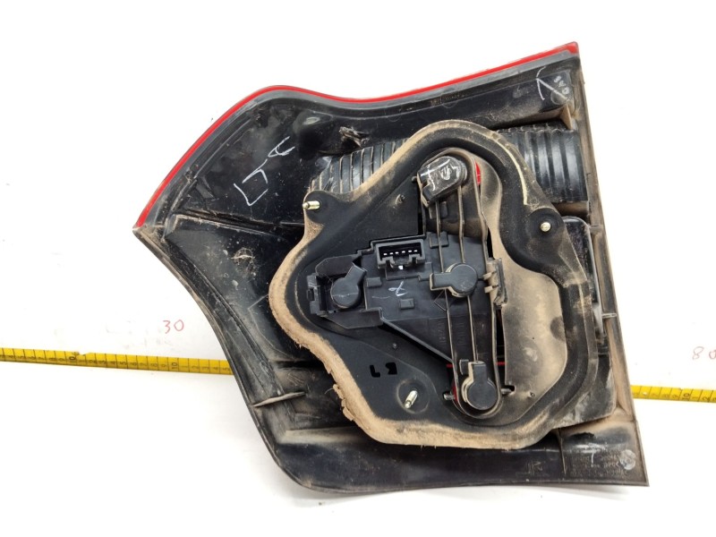 Recambio de piloto trasero izquierdo para toyota corolla (_e12_) 2.0 d-4d (cde120r_, cde120l_) referencia OEM IAM   