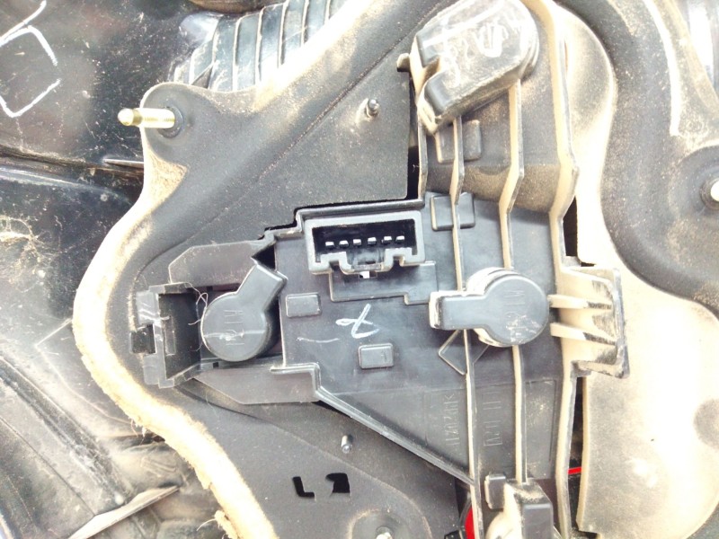 Recambio de piloto trasero izquierdo para toyota corolla (_e12_) 2.0 d-4d (cde120r_, cde120l_) referencia OEM IAM   