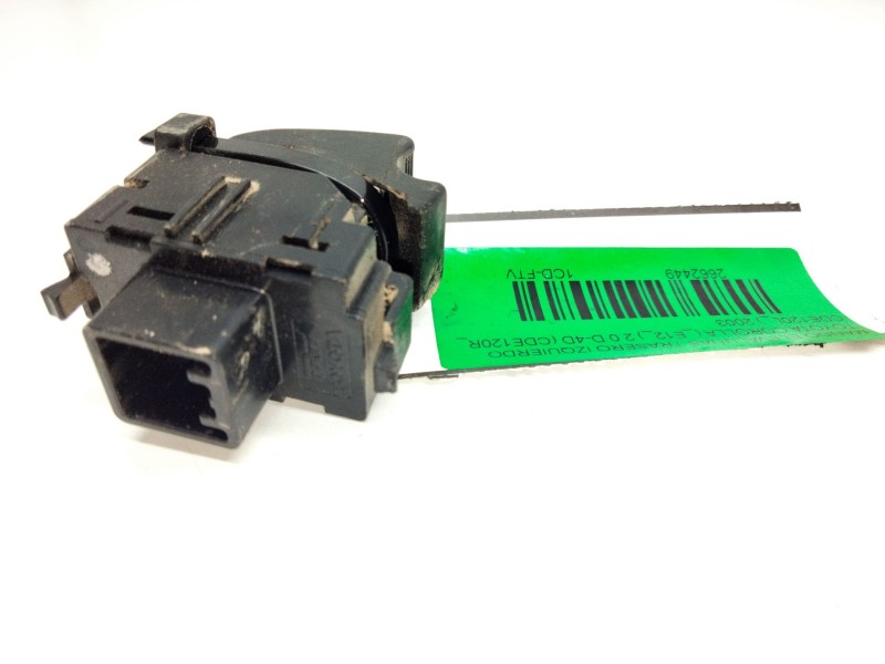 Recambio de mando elevalunas trasero izquierdo para toyota corolla (_e12_) 2.0 d-4d (cde120r_, cde120l_) referencia OEM IAM 8481