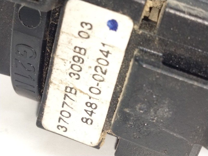 Recambio de mando elevalunas trasero izquierdo para toyota corolla (_e12_) 2.0 d-4d (cde120r_, cde120l_) referencia OEM IAM 8481