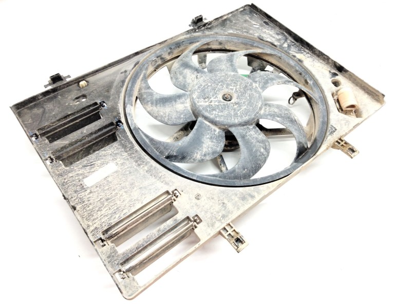 Recambio de electroventilador para ford transit courier referencia OEM IAM JT768C607DC  