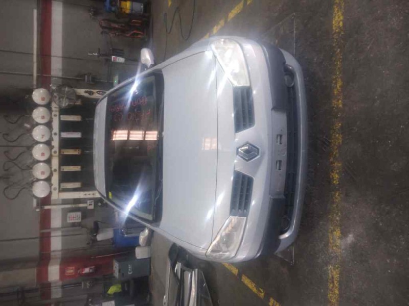 renault megane ii classic berlina del año 2004