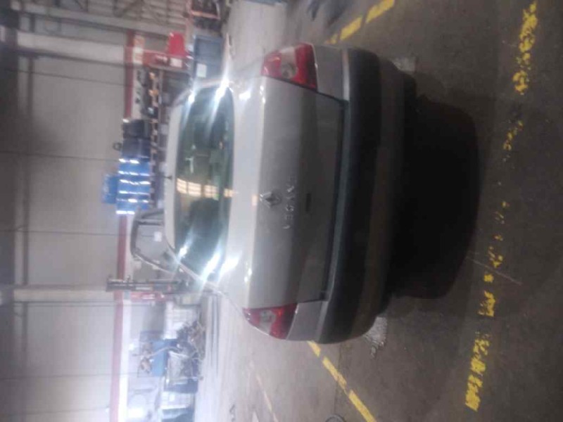 renault megane ii classic berlina del año 2004