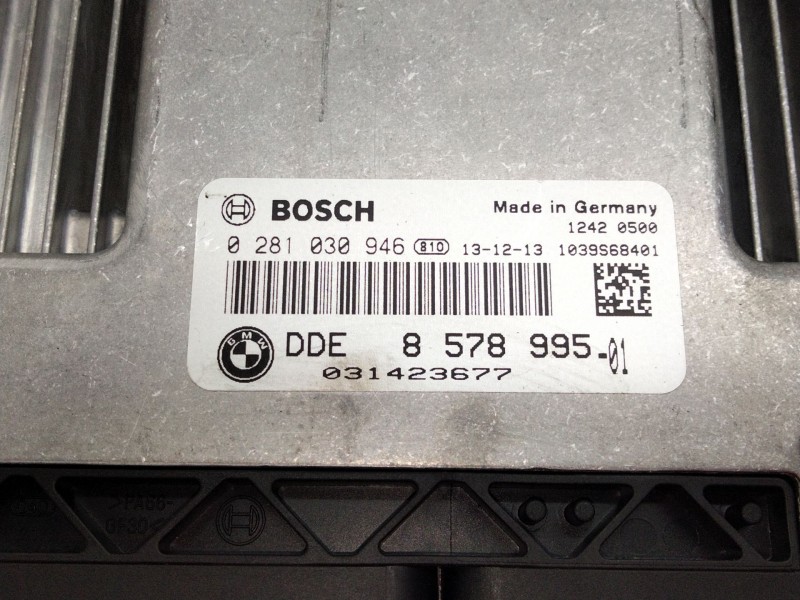 Recambio de centralita motor uce para bmw serie 5 lim. (f10) 520d referencia OEM IAM 867899501 0281030946 